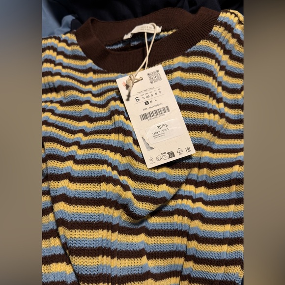 ZARA KNIT TOP WITH RUFFLES - Picture 2 of 6